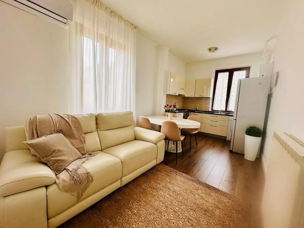 Επικοινωνία με το Siena Cozy House